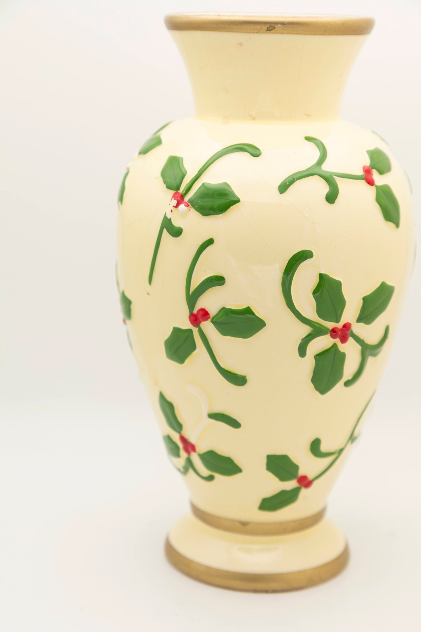 mistletoe urn