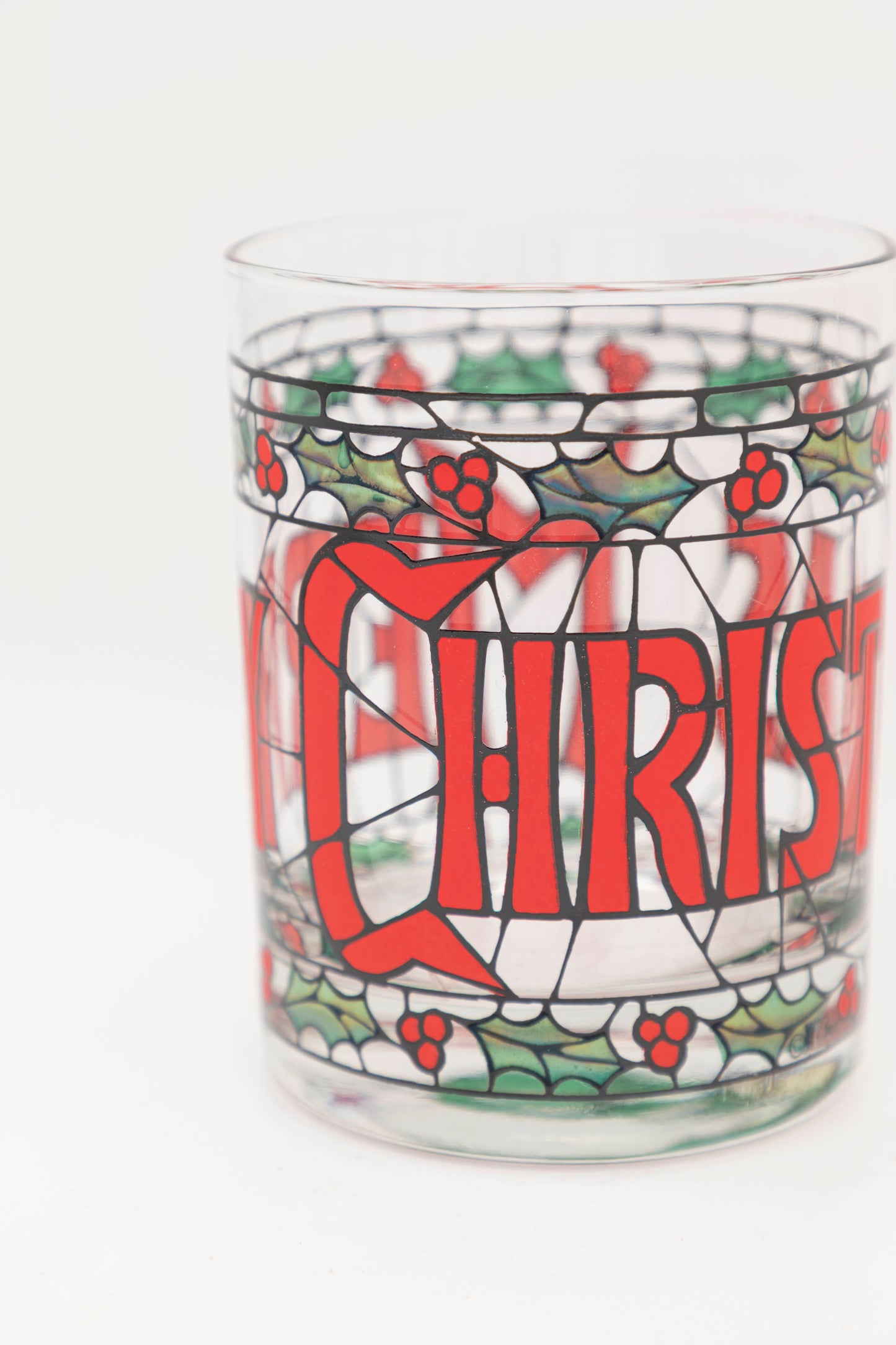 christmas drinking vessel with top and bottom mistletoe stripes