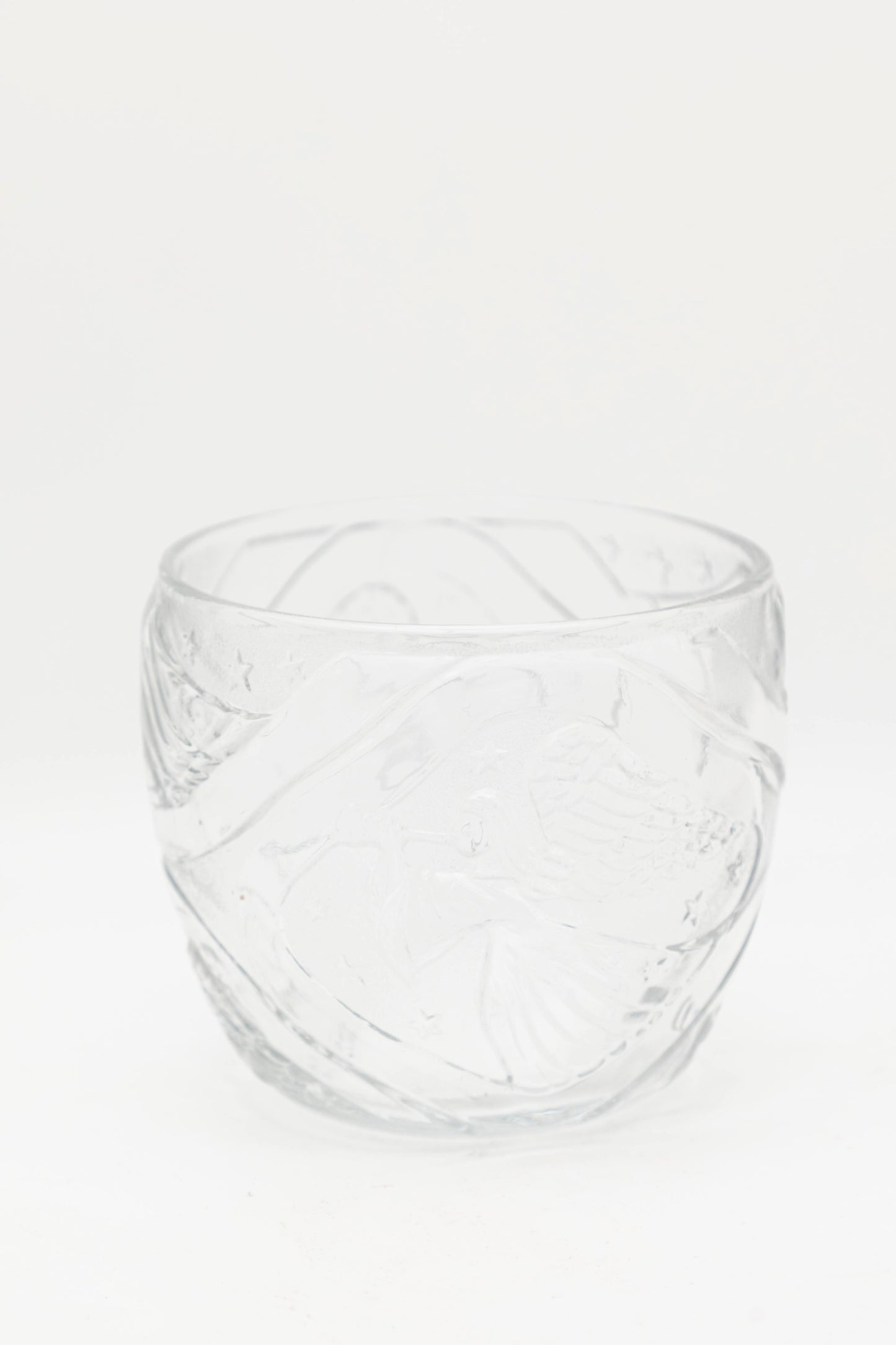 glass serving dish with angels and line design